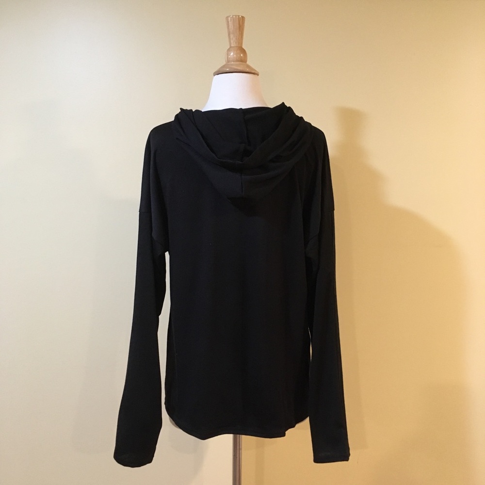 š„ CLEARANCE Lace Up Silver Grommet Hoodie Top - Picture 7 of 7